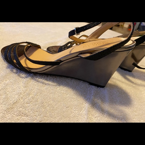 Stylish Wedge Heels By AMERICAN GLAMOUR - Size 8 M - Heel Height 3 1/2” - box 11 - Picture 6 of 6